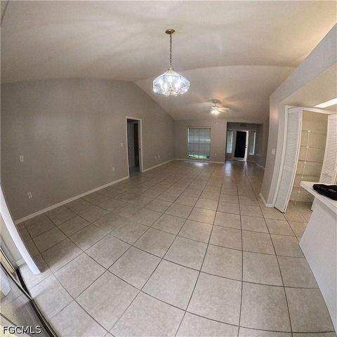 546 Whispering Wind BEND, Lehigh Acres, FL 33974