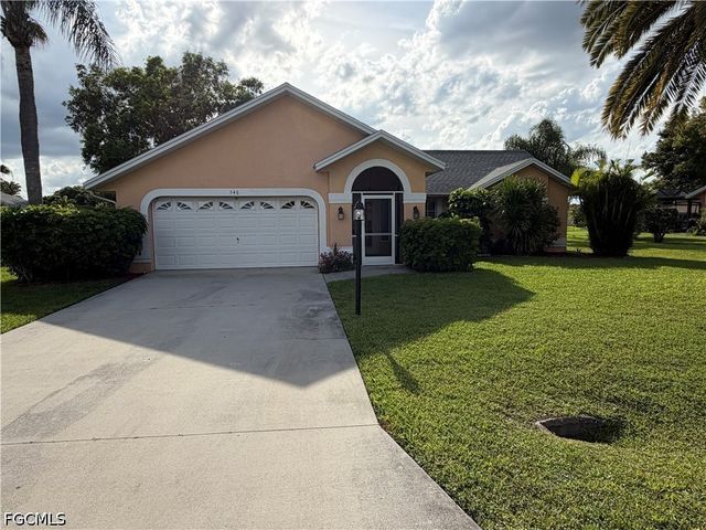 546 Whispering Wind BEND, Lehigh Acres, FL 33974