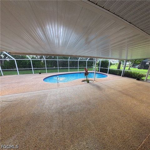 546 Whispering Wind BEND, Lehigh Acres, FL 33974