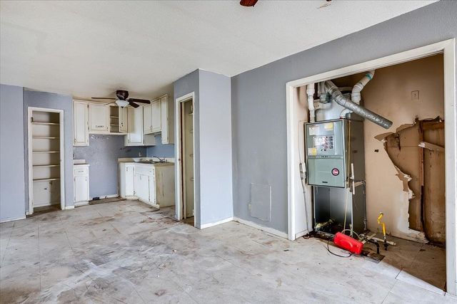 1607 E Del Mar St, Wichita, KS 67216