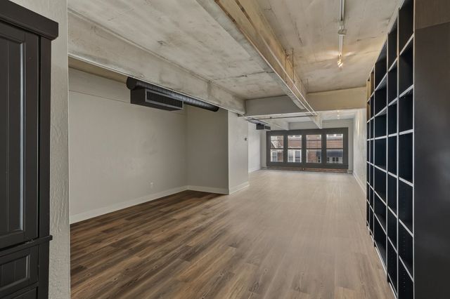 408 S Front St Apt 206, Memphis, TN 38103