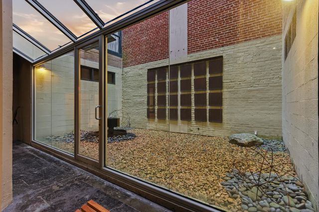 408 S Front St Apt 206, Memphis, TN 38103