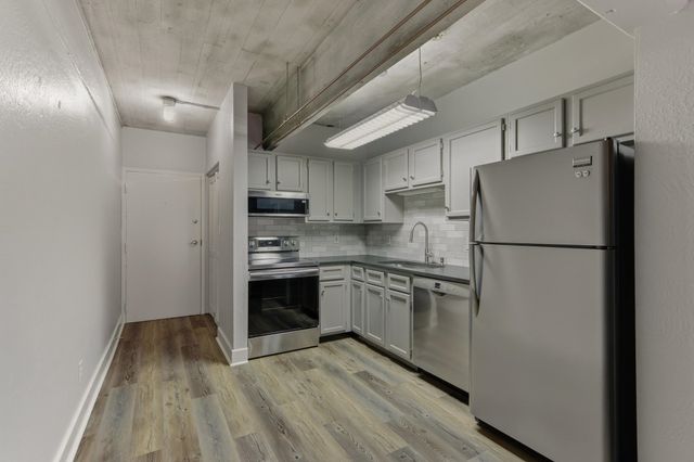 408 S Front St Apt 206, Memphis, TN 38103