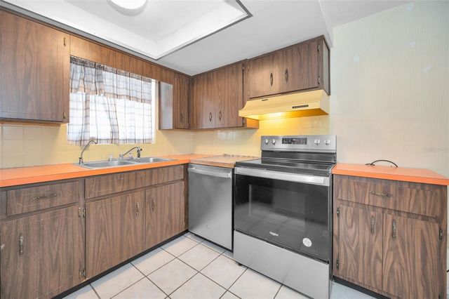 6136 11TH AVENUE, New Port Richey, FL 34653