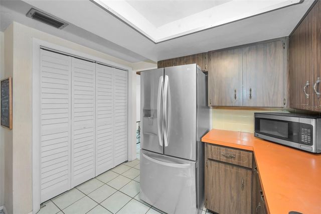 6136 11TH AVENUE, New Port Richey, FL 34653