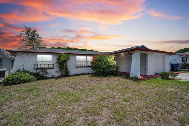 6136 11TH AVENUE, New Port Richey, FL 34653