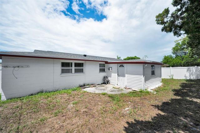 6136 11TH AVENUE, New Port Richey, FL 34653