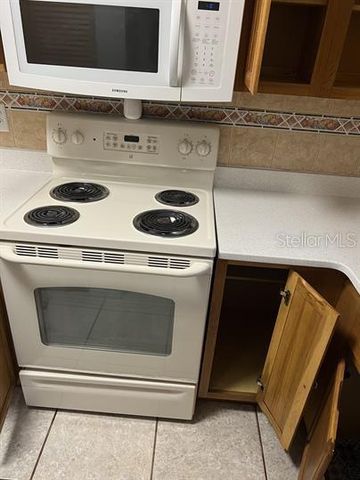 204 EDEN LANE A, Kissimmee, FL 34743