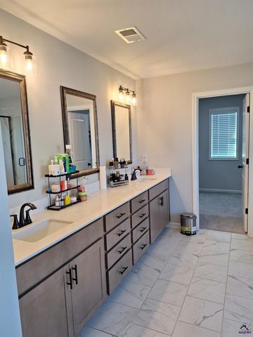420 Cambrian Drive, Kathleen, GA 31047