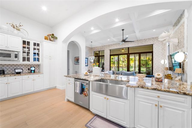 9527 Exbury Court, Parkland, FL 33076