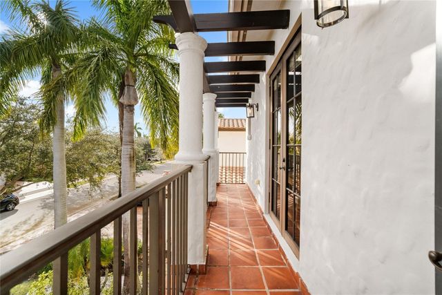 9527 Exbury Court, Parkland, FL 33076