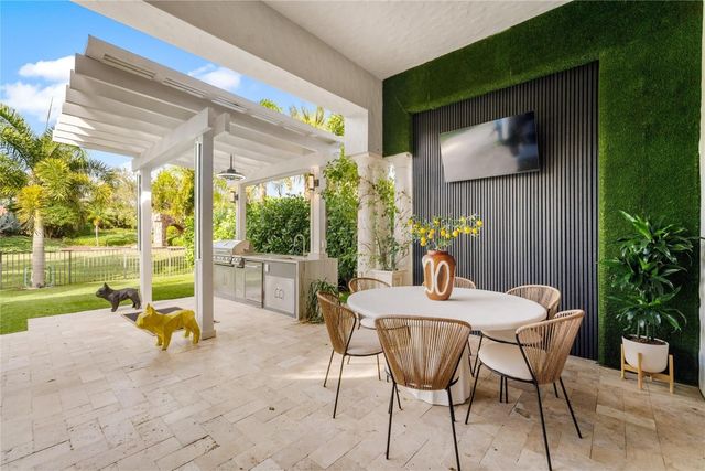 9527 Exbury Court, Parkland, FL 33076