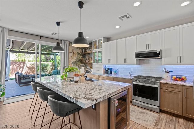 272 Aqua Lane, Henderson, NV 89012