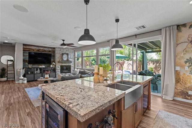 272 Aqua Lane, Henderson, NV 89012