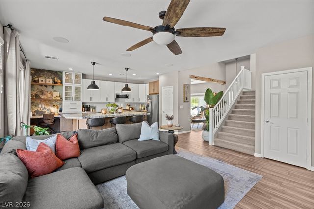 272 Aqua Lane, Henderson, NV 89012