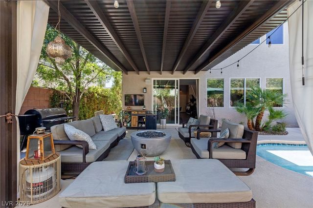 272 Aqua Lane, Henderson, NV 89012