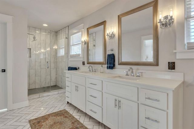 1917 N Shartel Avenue, Oklahoma City, OK 73103