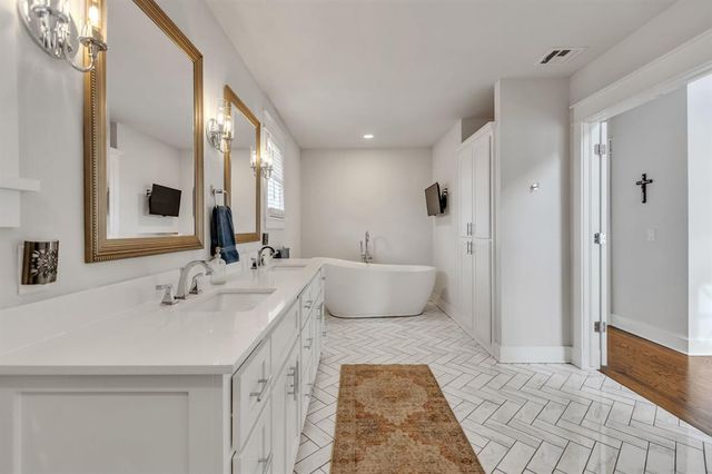 1917 N Shartel Avenue, Oklahoma City, OK 73103