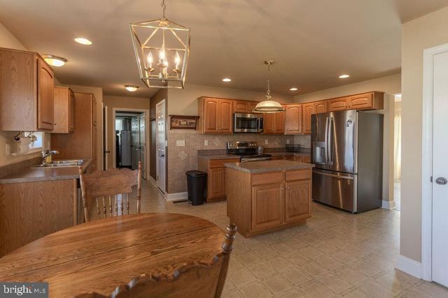 11 IRVIN DRIVE, Shippensburg, PA 17257