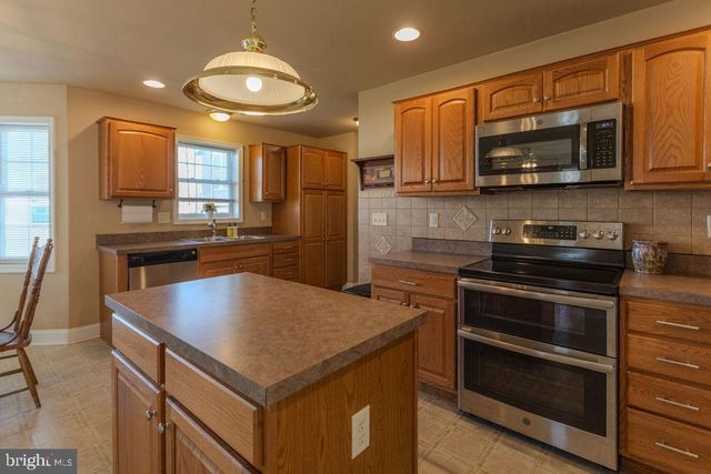 11 IRVIN DRIVE, Shippensburg, PA 17257