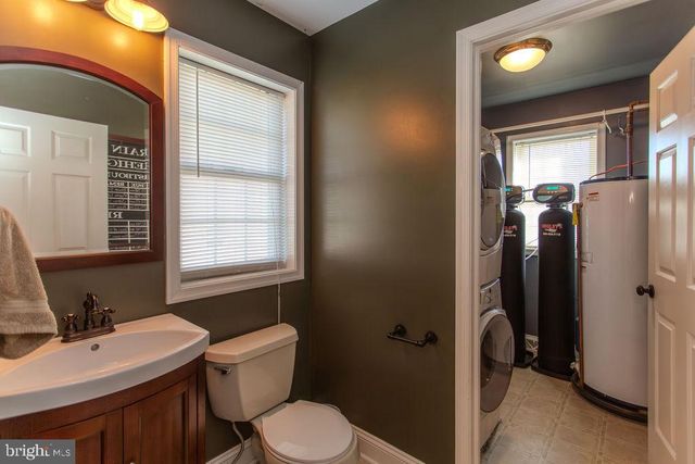 11 IRVIN DRIVE, Shippensburg, PA 17257