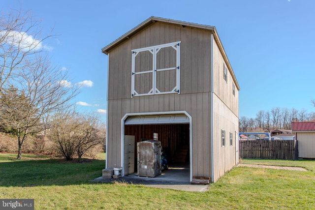 11 IRVIN DRIVE, Shippensburg, PA 17257