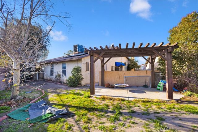 15837 Sandalwood, Victorville, CA 92395