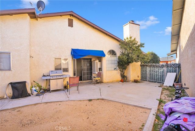 15837 Sandalwood, Victorville, CA 92395