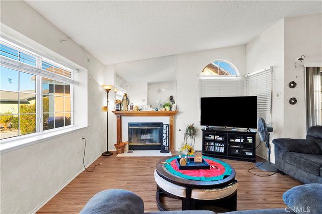 15837 Sandalwood, Victorville, CA 92395