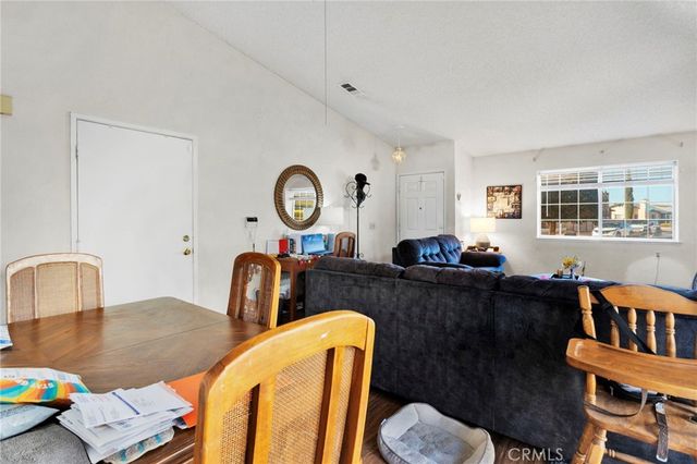 15837 Sandalwood, Victorville, CA 92395