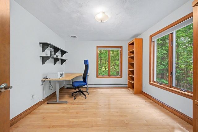 10 Benson Rd, Hopkinton, MA 01748