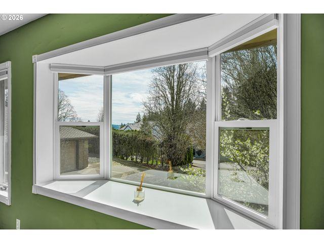 9730 Sw 168TH Pl, Beaverton, OR 97007