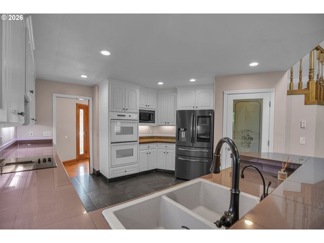 9730 Sw 168TH Pl, Beaverton, OR 97007