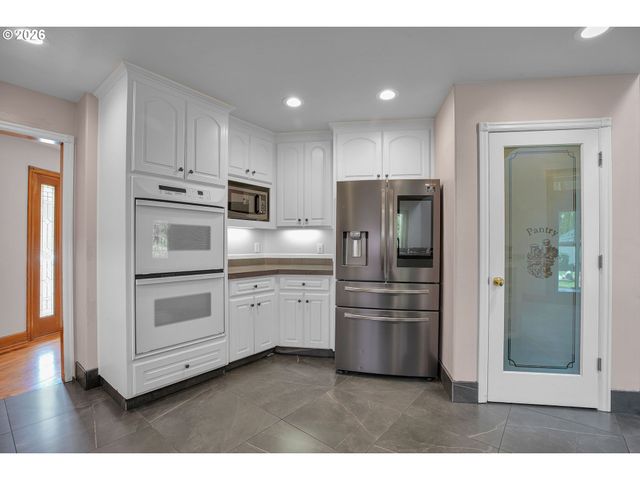 9730 Sw 168TH Pl, Beaverton, OR 97007