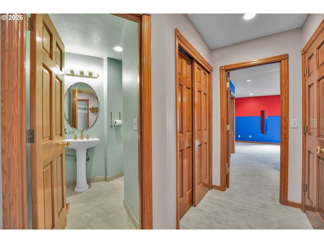 9730 Sw 168TH Pl, Beaverton, OR 97007