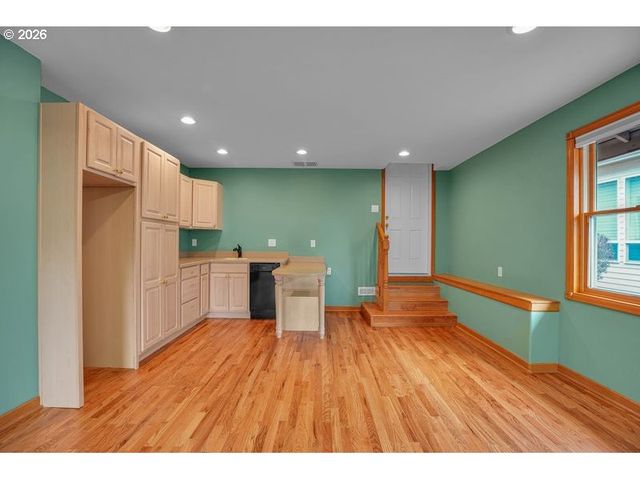 9730 Sw 168TH Pl, Beaverton, OR 97007