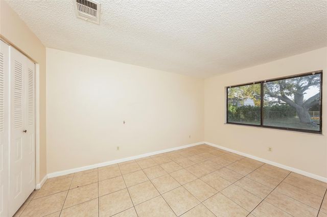 2299 SE Rainier Rd, Port St Lucie, FL 34952