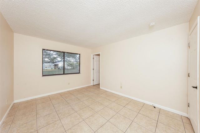 2299 SE Rainier Rd, Port St Lucie, FL 34952