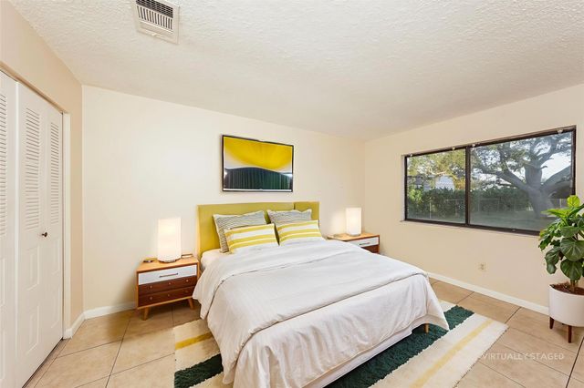 2299 SE Rainier Rd, Port St Lucie, FL 34952