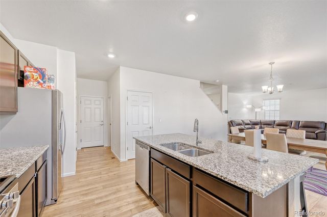 6070 N Gibralter Court, Aurora, CO 80019