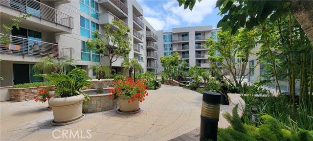 267 S San Pedro Street, Los Angeles, CA 90012