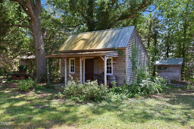 462 Darius Pearce Road, Youngsville, NC 27596