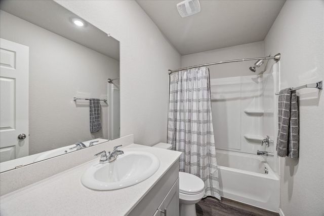 305 Cumberland Forest Drive, Magnolia, TX 77354