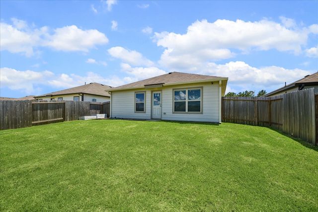 305 Cumberland Forest Drive, Magnolia, TX 77354