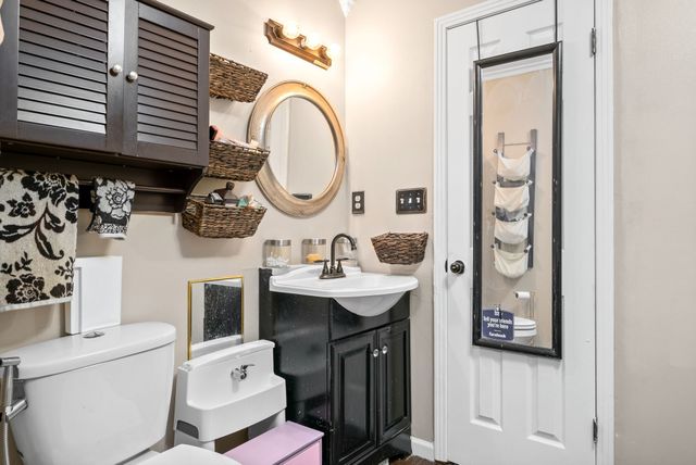 434 Bluff Dr, Clarksville, TN 37043