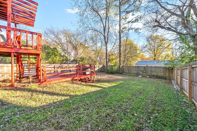 434 Bluff Dr, Clarksville, TN 37043