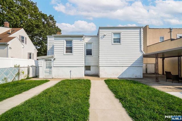 79 Moonachie Road, Moonachie, NJ 07074
