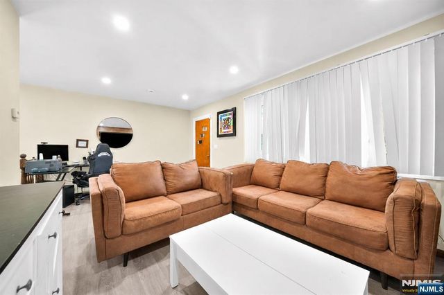 79 Moonachie Road, Moonachie, NJ 07074