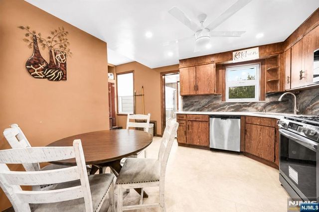 79 Moonachie Road, Moonachie, NJ 07074