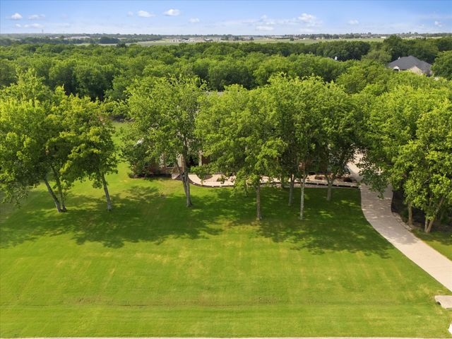 126 Eastcreek Drive, Royse City, TX 75189